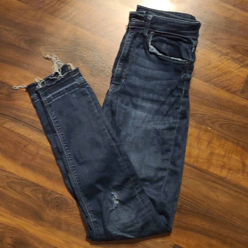 Stretchy medium wash High-waisted zara jeans